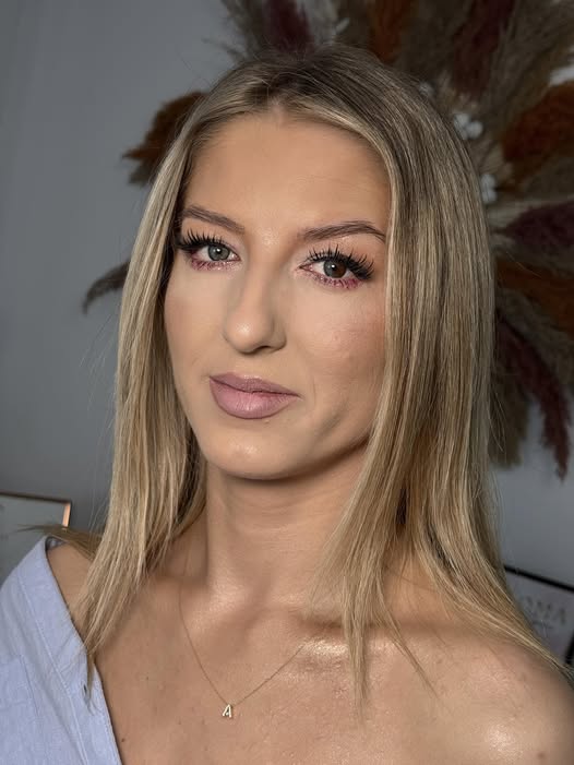 Machiajul pentru o nuntă în aer liber: Ce trebuie să știi pentru un look impecabil