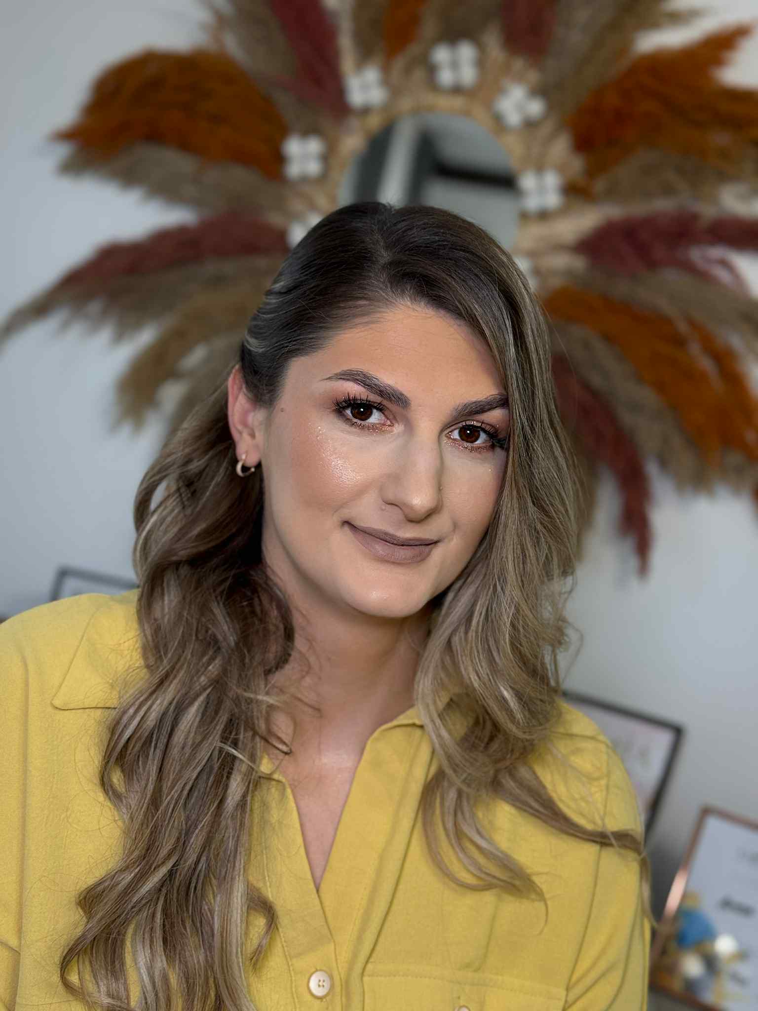 Machiaj în Timișoara pentru domnișoarele de onoare – idei și inspirație