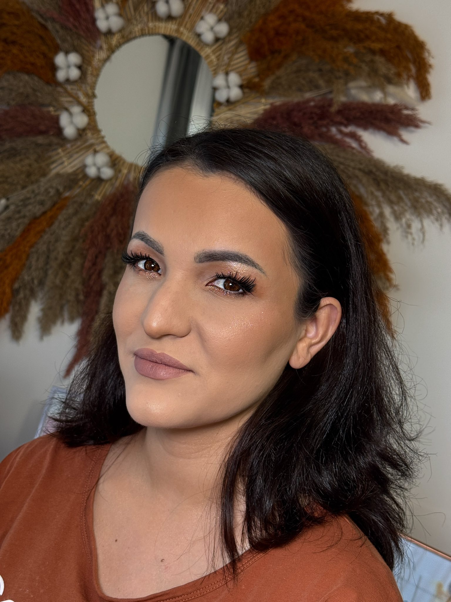 De ce merită să alegi un make-up artist profesionist în Timișoara - Anca Rosca