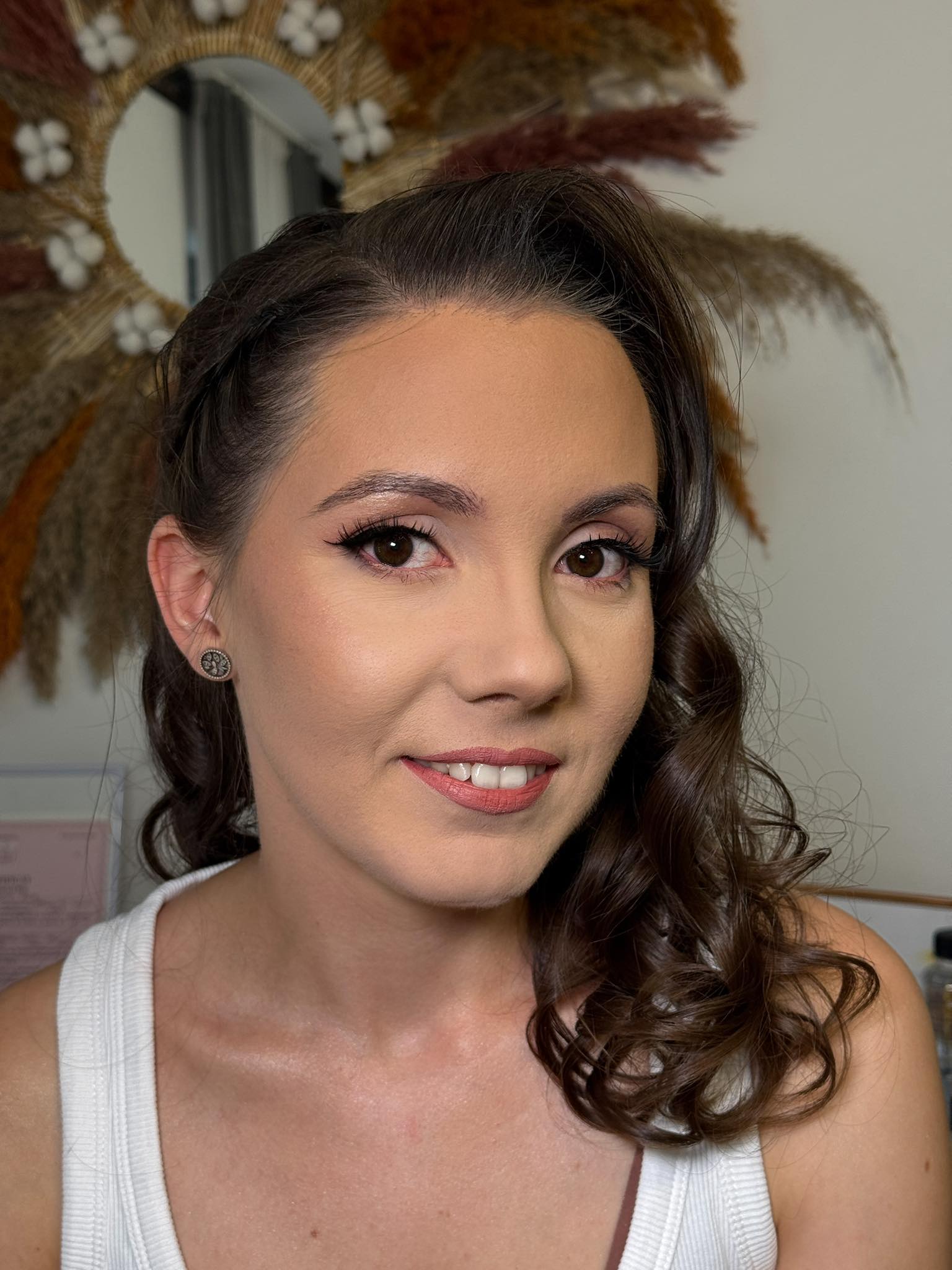 Machiaj luminos și natural | Anca Roșca – Make-up Artist Timișoara