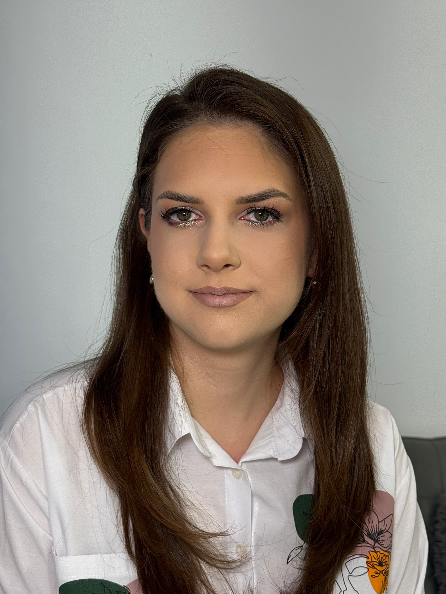 Machiaj natural și echilibrat – cum obții un look curat și luminos